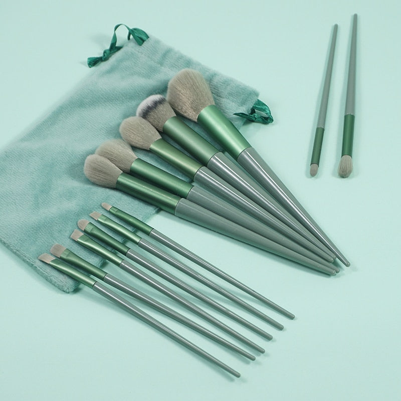 GlamBrush Essentials - 13-Piece Makeup Brush Set + FREE VELVET BAG